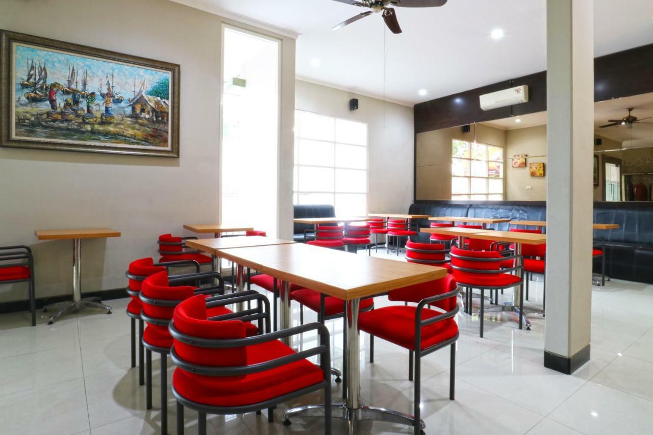 סידוארג'ו Chiaro Hotel Syariah מראה חיצוני תמונה