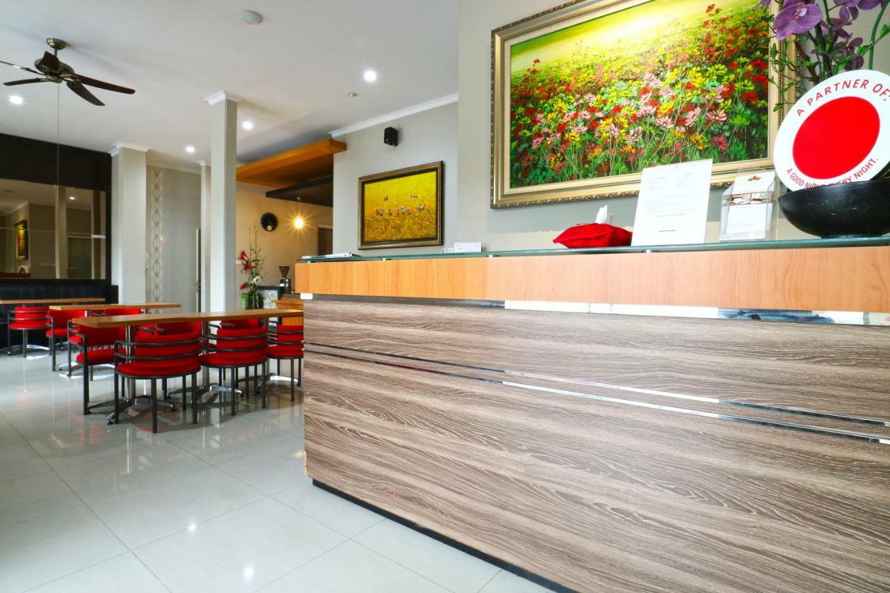 סידוארג'ו Chiaro Hotel Syariah מראה חיצוני תמונה