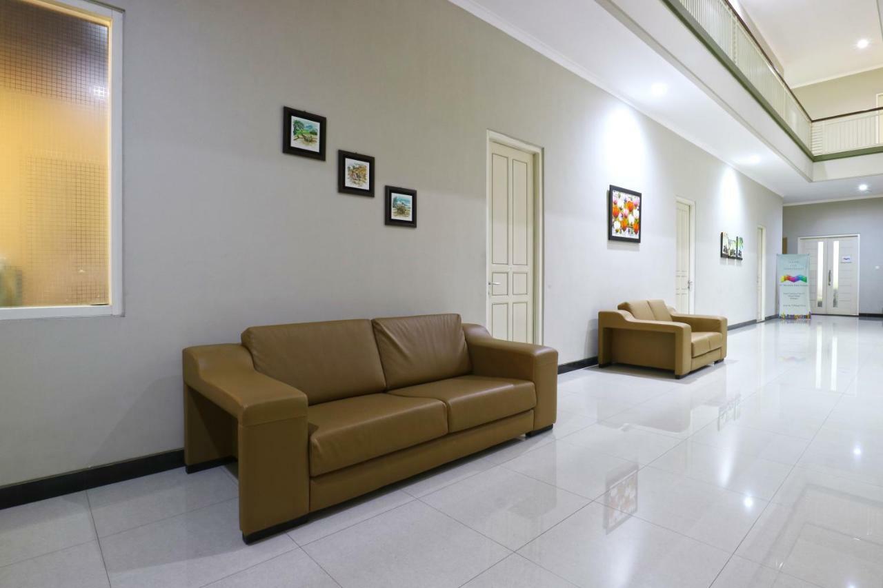 סידוארג'ו Chiaro Hotel Syariah מראה חיצוני תמונה